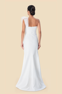 White one-shoulder beaded mermaid gown by Kerime Ataker, product image 5